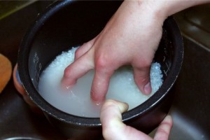 米 研ぐ とぎ汁